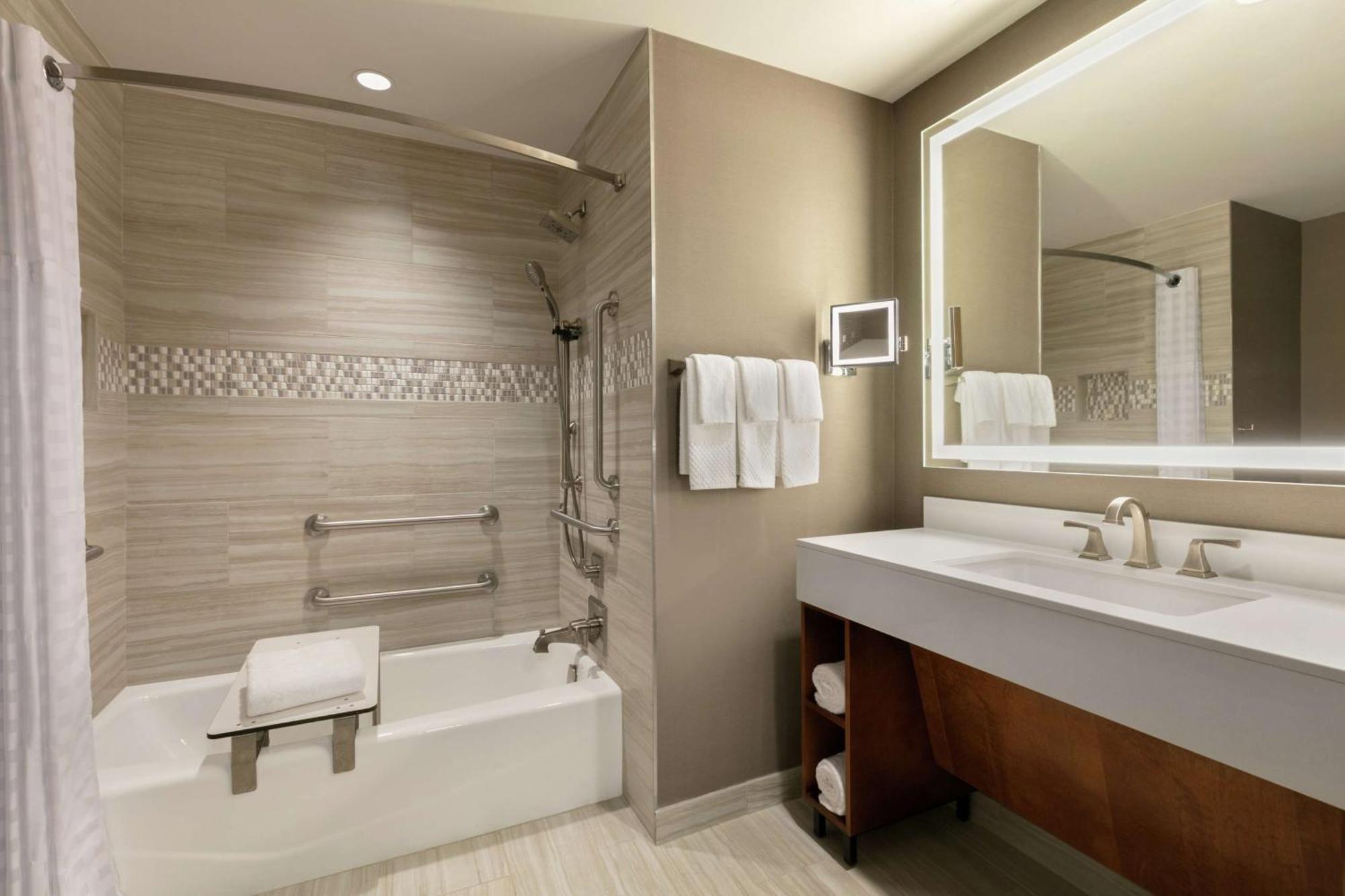 Embassy Suites By Hilton Berkeley Heights Esterno foto